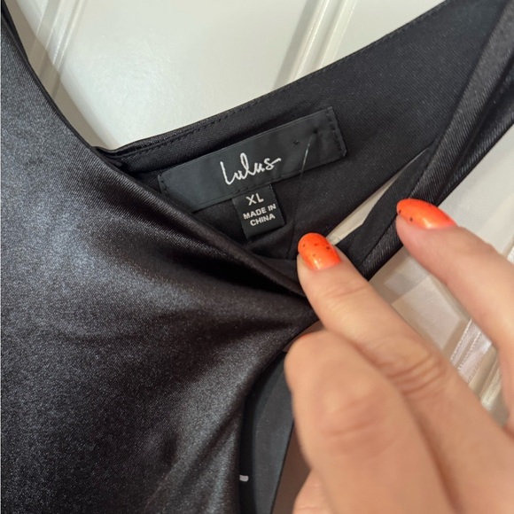 NEW w TAGS 🏷️ LULUS Elegant Black Satin Floor-Length Dress 🖤 (Size XL) - Picture 10 of 16